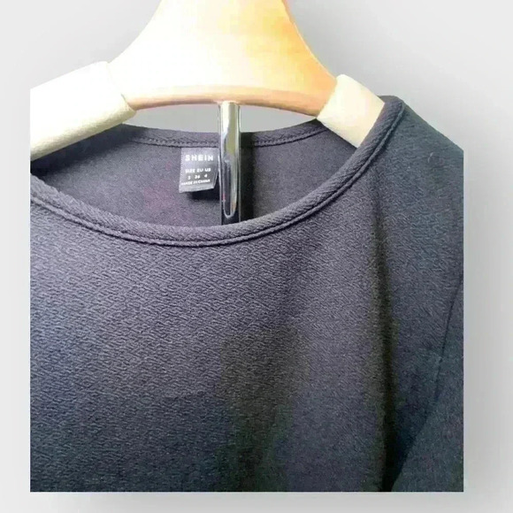 Black Ruffle Sleeve Bodysuit - Picture 3 of 3